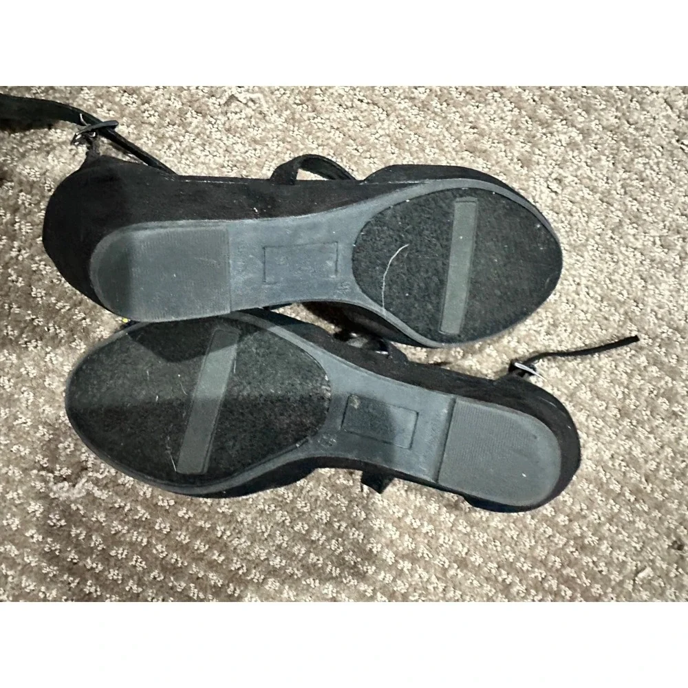 Dex Flex Black Suede Ankle Strap Low Wedge Heels Women's Size 9.5 Good Work Chic
